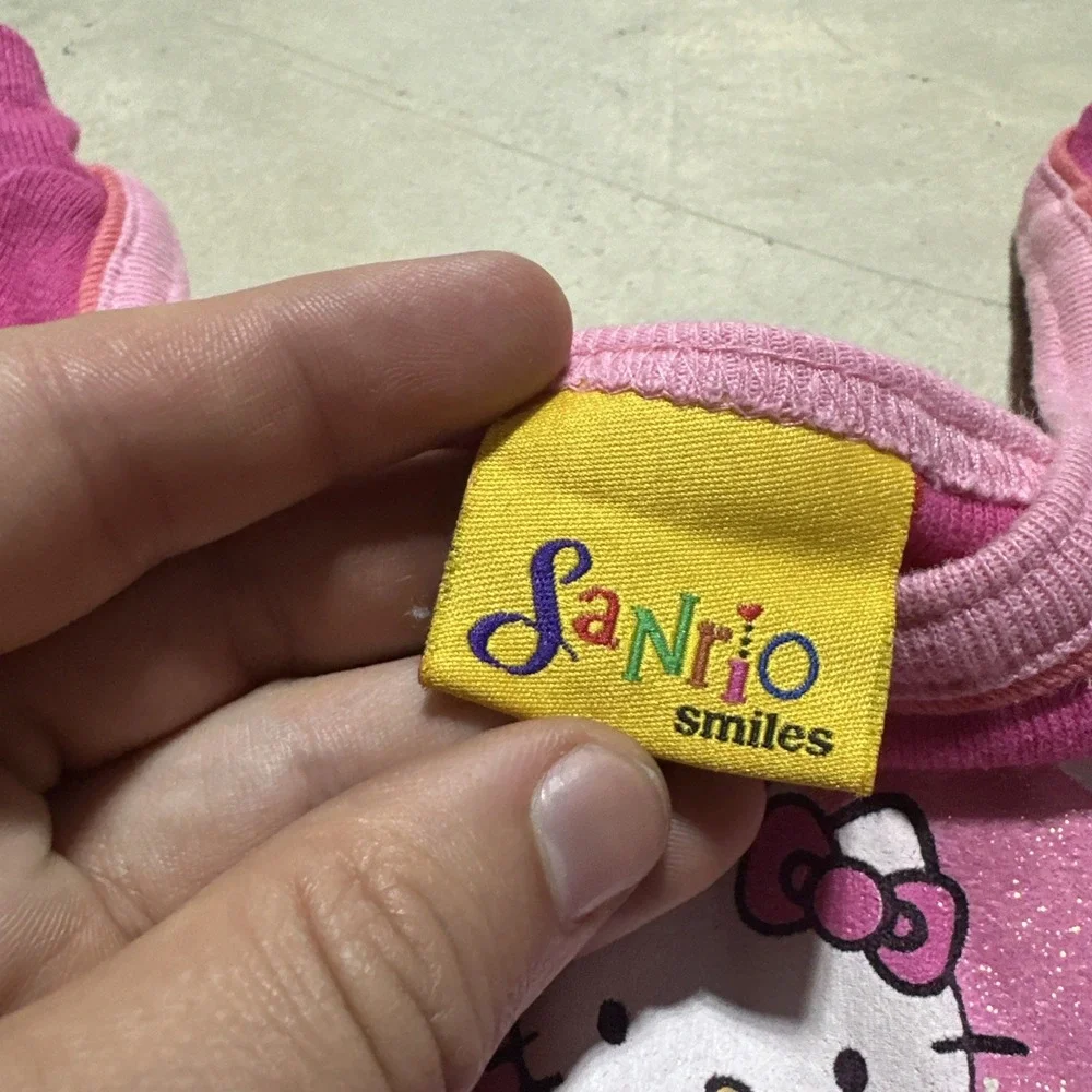 Vintage 1990s Sanrio HELLO KITTY T Shirt Made in USA SZ Small Pink Top Y2K